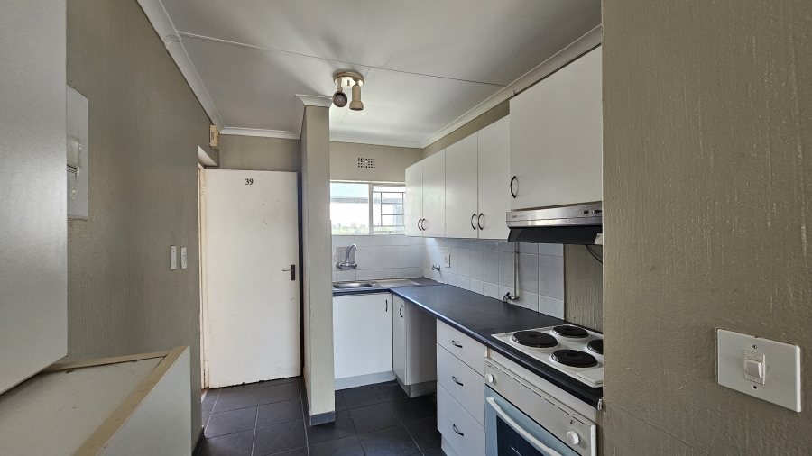 1 Bedroom Property for Sale in Discovery Gauteng