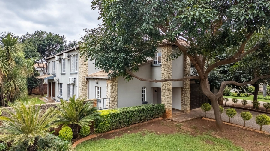 4 Bedroom Property for Sale in Bougainvillea Estate Gauteng