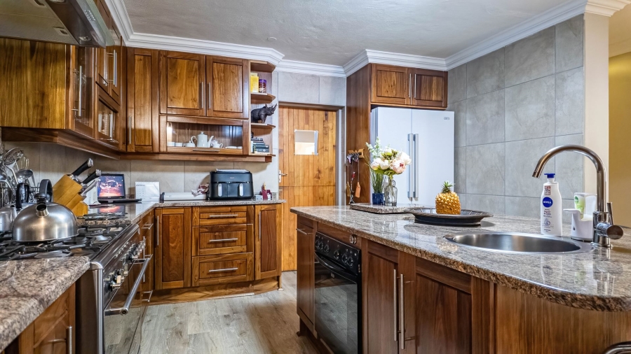 4 Bedroom Property for Sale in Bougainvillea Estate Gauteng