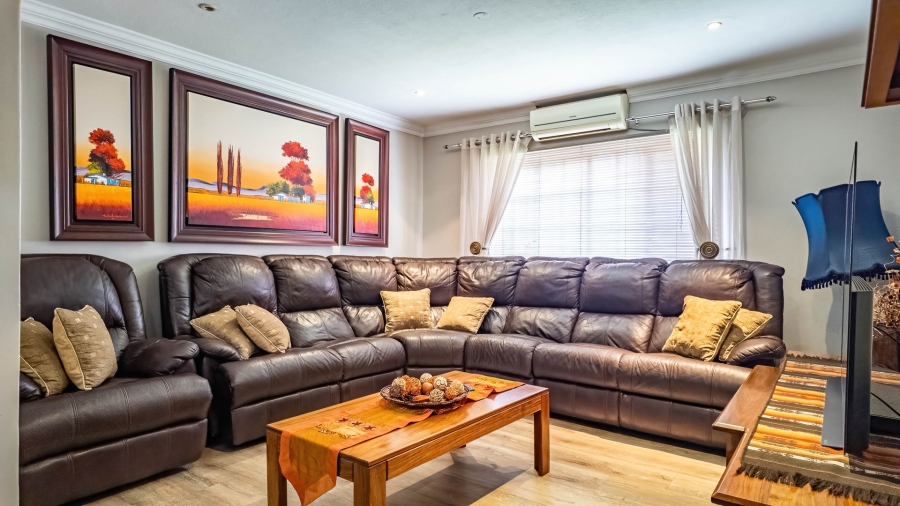 4 Bedroom Property for Sale in Bougainvillea Estate Gauteng