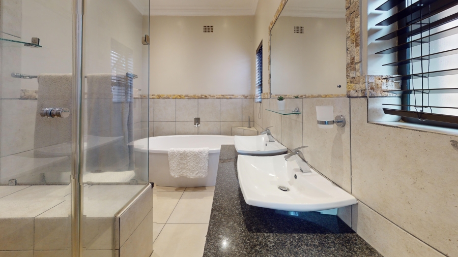 4 Bedroom Property for Sale in Dawnview Gauteng