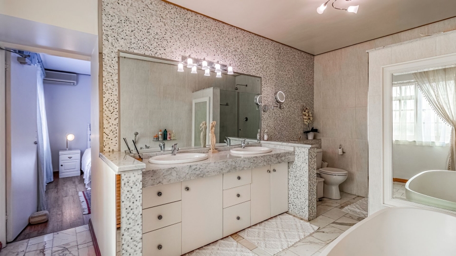 4 Bedroom Property for Sale in Bedfordview Gauteng