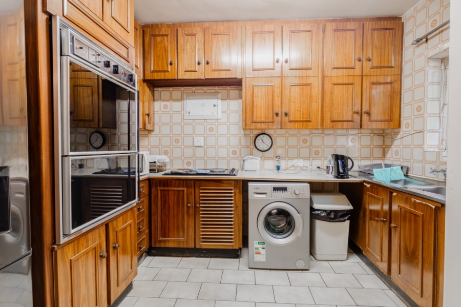 2 Bedroom Property for Sale in Sandown Gauteng