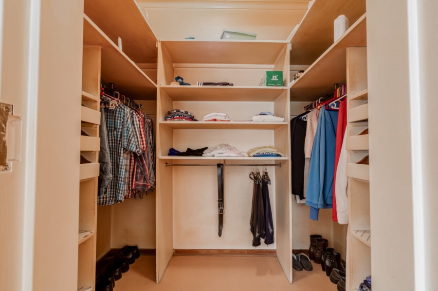 2 Bedroom Property for Sale in Sandown Gauteng