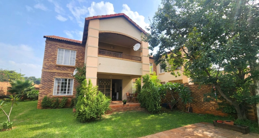 2 Bedroom Property for Sale in Equestria Gauteng