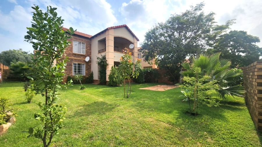 2 Bedroom Property for Sale in Equestria Gauteng