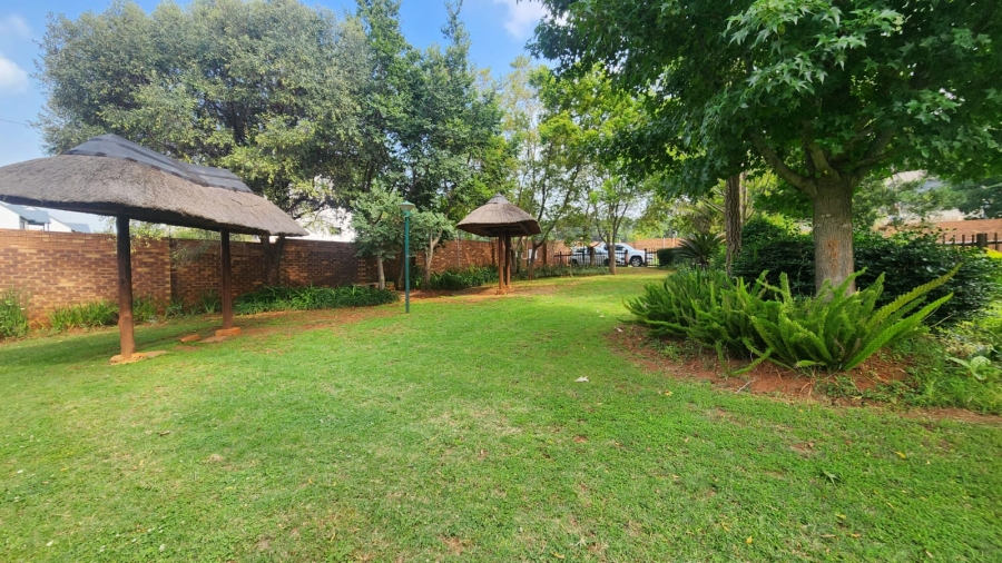 2 Bedroom Property for Sale in Equestria Gauteng