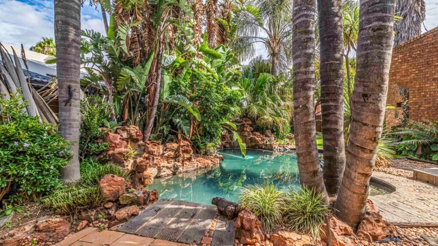 4 Bedroom Property for Sale in Marais Steyn Park Gauteng