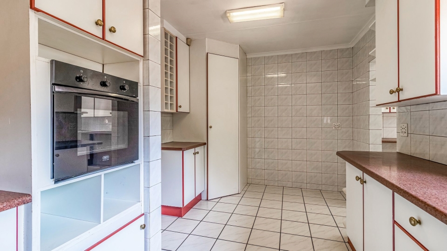 4 Bedroom Property for Sale in Marais Steyn Park Gauteng