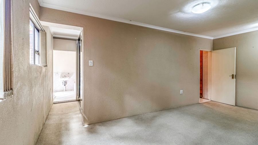 4 Bedroom Property for Sale in Marais Steyn Park Gauteng