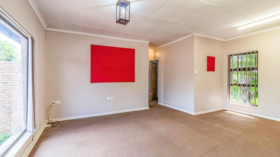 4 Bedroom Property for Sale in Marais Steyn Park Gauteng