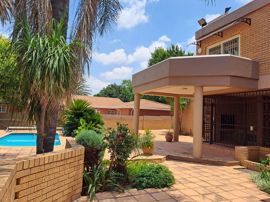 5 Bedroom Property for Sale in Sunward Park Gauteng