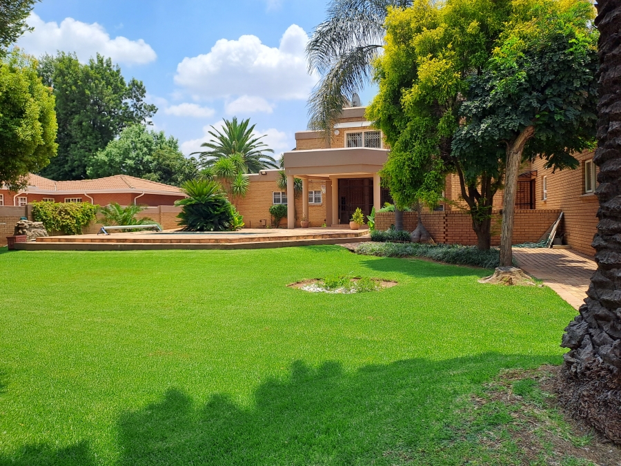 5 Bedroom Property for Sale in Sunward Park Gauteng