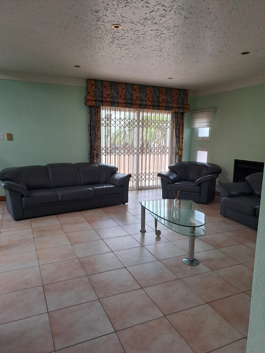 5 Bedroom Property for Sale in Sunward Park Gauteng