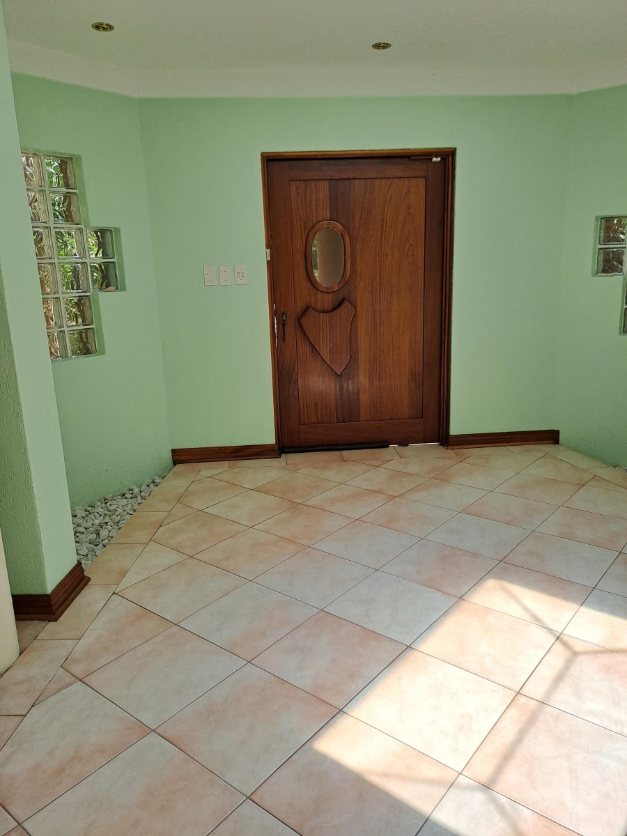5 Bedroom Property for Sale in Sunward Park Gauteng