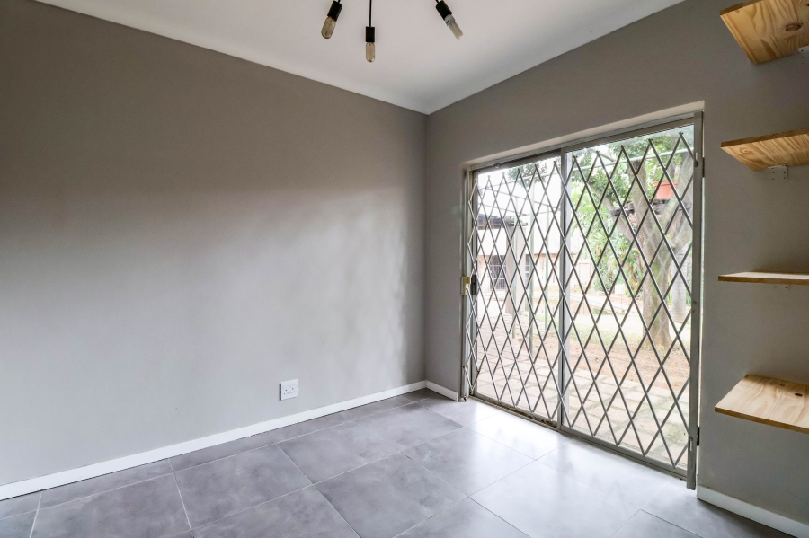 6 Bedroom Property for Sale in The Reeds Gauteng