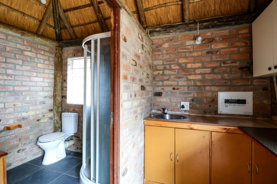 6 Bedroom Property for Sale in The Reeds Gauteng