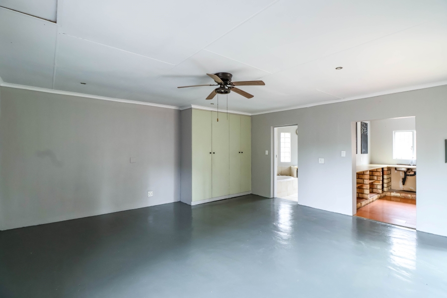 6 Bedroom Property for Sale in The Reeds Gauteng