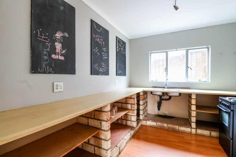 6 Bedroom Property for Sale in The Reeds Gauteng