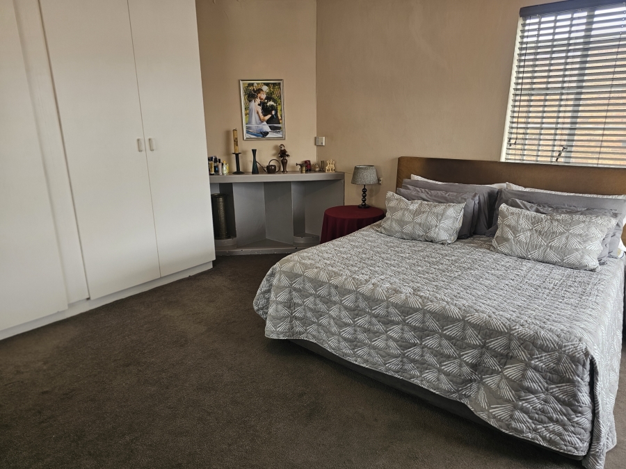 4 Bedroom Property for Sale in Brakpan Central Gauteng