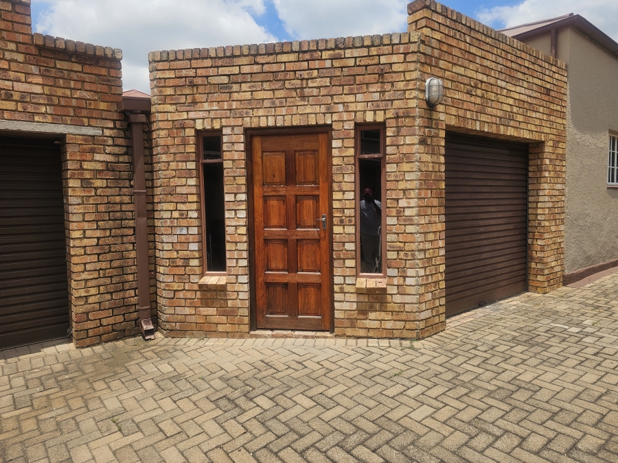 4 Bedroom Property for Sale in Brakpan Central Gauteng