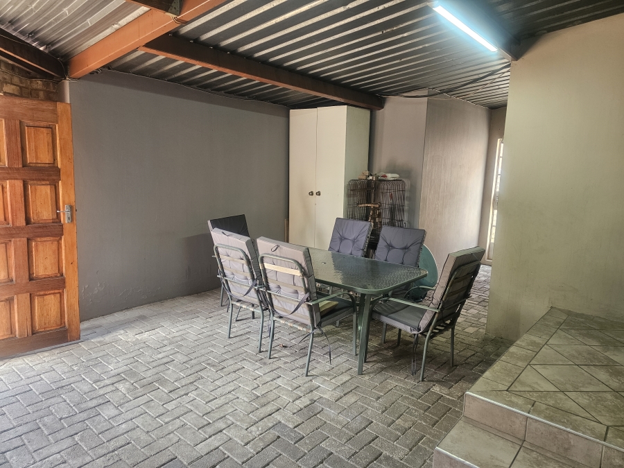 4 Bedroom Property for Sale in Brakpan Central Gauteng