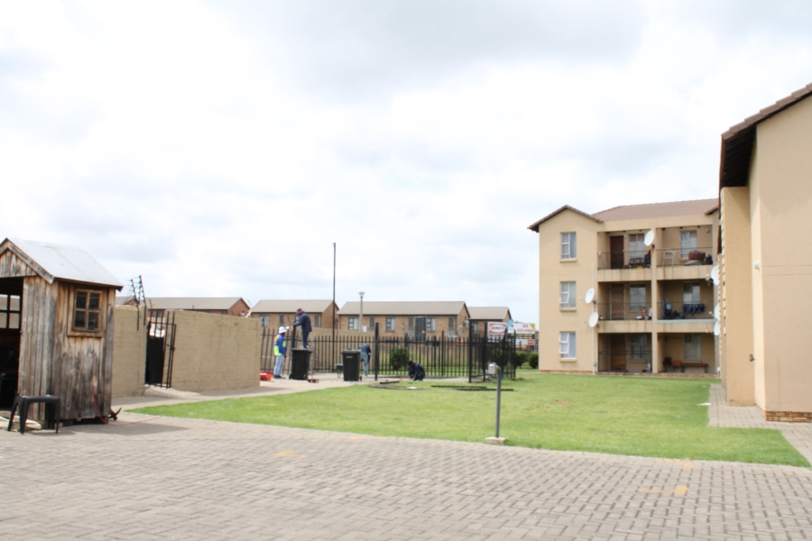 3 Bedroom Property for Sale in Albertsdal Gauteng