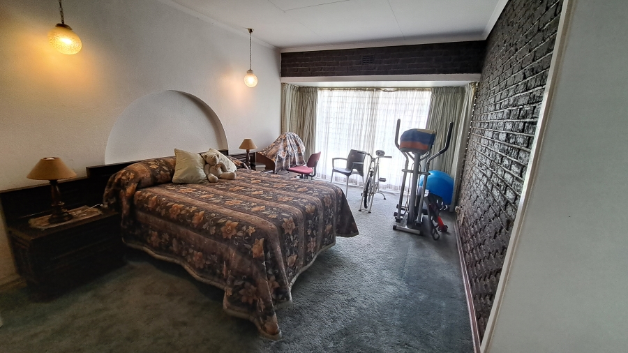 4 Bedroom Property for Sale in Sunward Park Gauteng