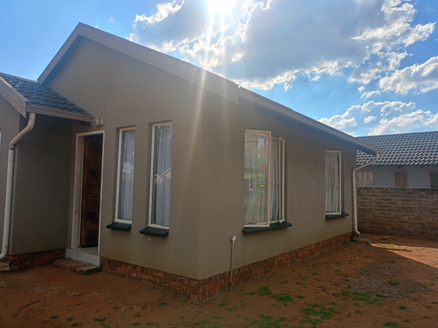 2 Bedroom Property for Sale in Unitas Park Gauteng