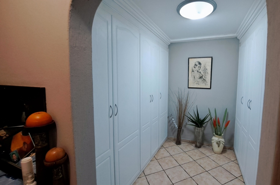 3 Bedroom Property for Sale in Sunward Park Gauteng