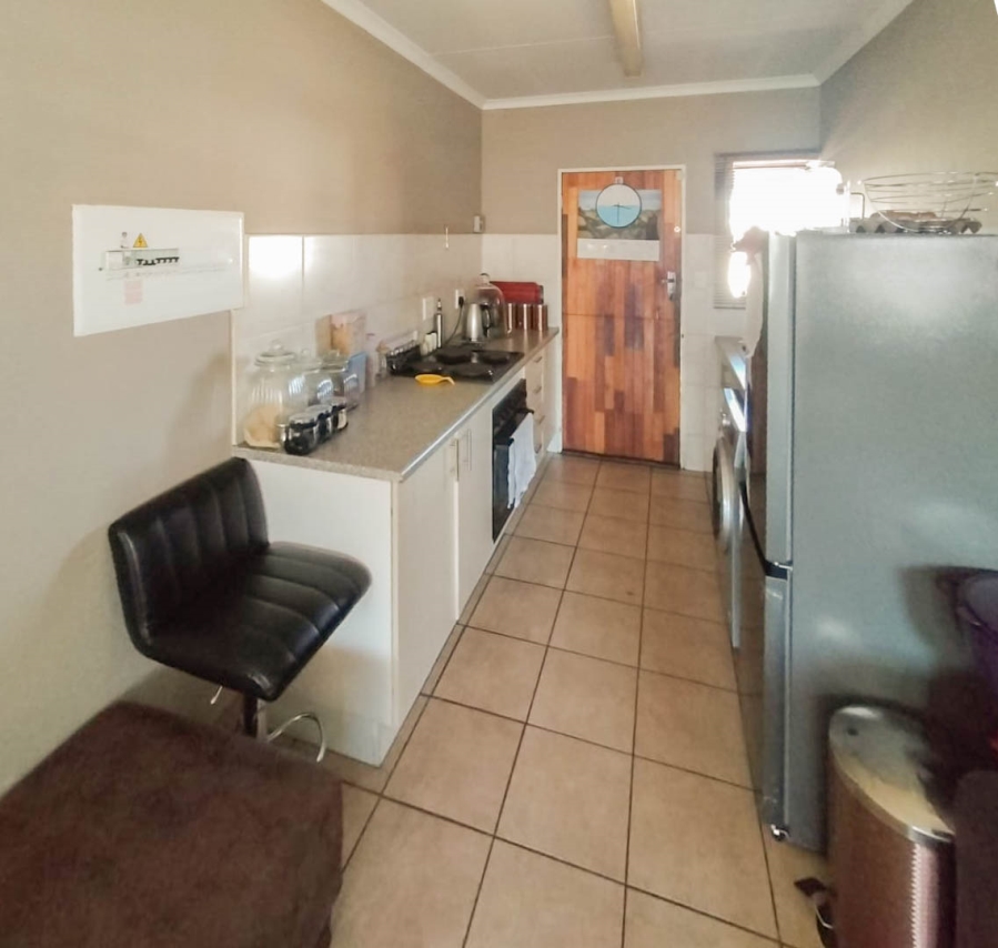 2 Bedroom Property for Sale in Terenure Gauteng
