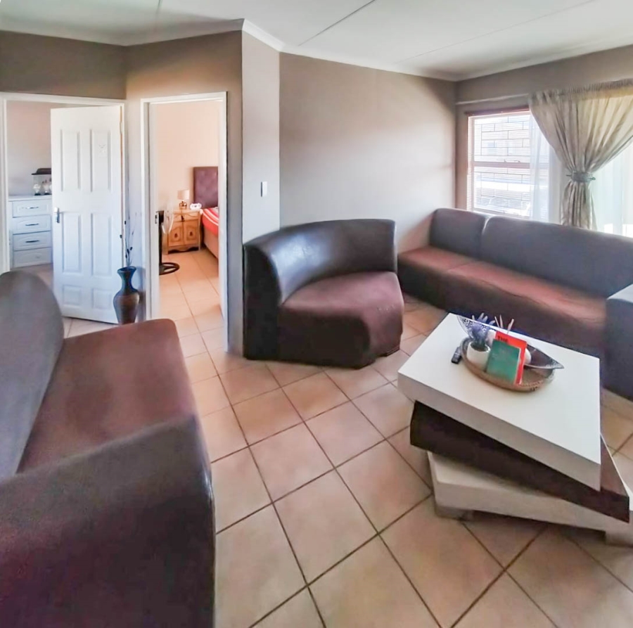2 Bedroom Property for Sale in Terenure Gauteng