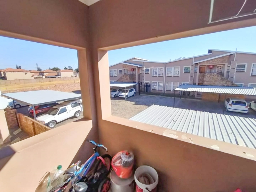 2 Bedroom Property for Sale in Terenure Gauteng