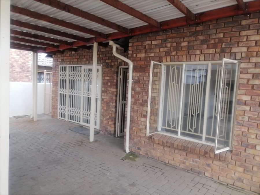 4 Bedroom Property for Sale in Danville Gauteng