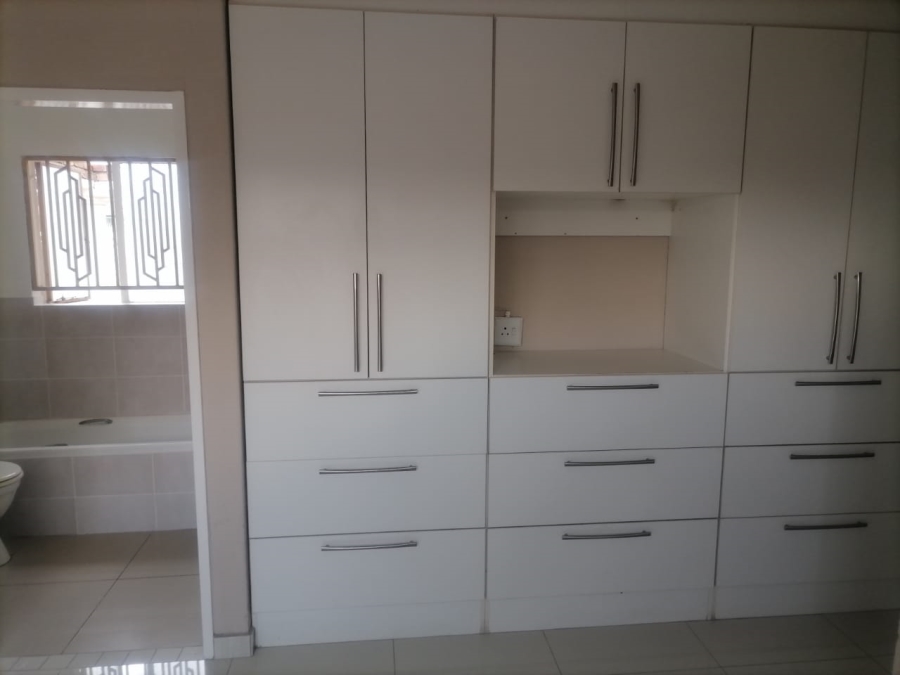 4 Bedroom Property for Sale in Danville Gauteng