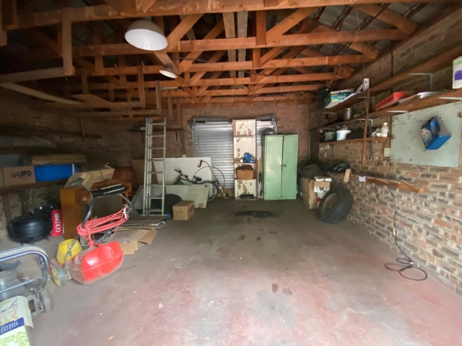 8 Bedroom Property for Sale in Bedworth Park Gauteng