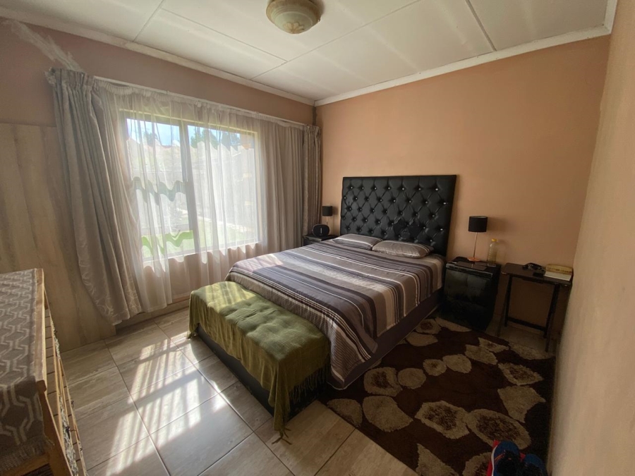 8 Bedroom Property for Sale in Bedworth Park Gauteng