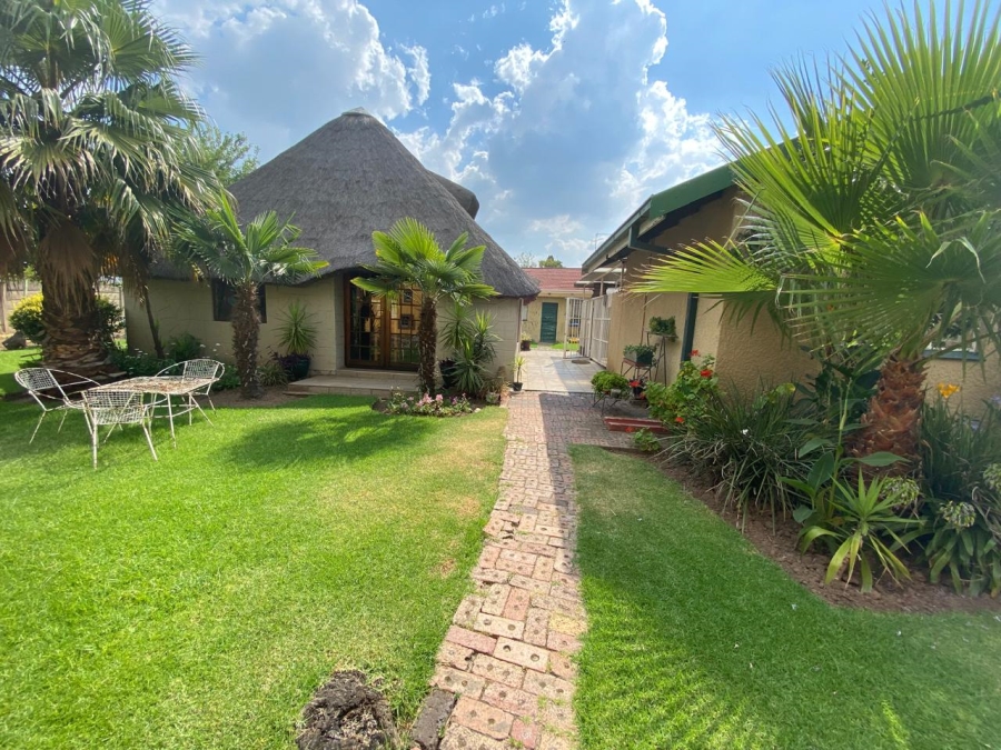 8 Bedroom Property for Sale in Bedworth Park Gauteng