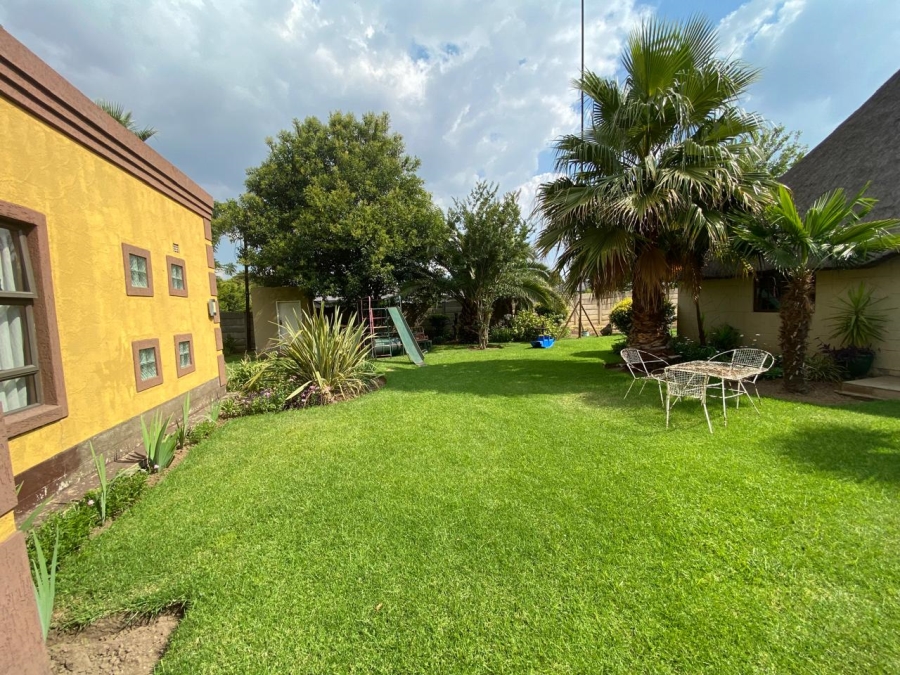 8 Bedroom Property for Sale in Bedworth Park Gauteng
