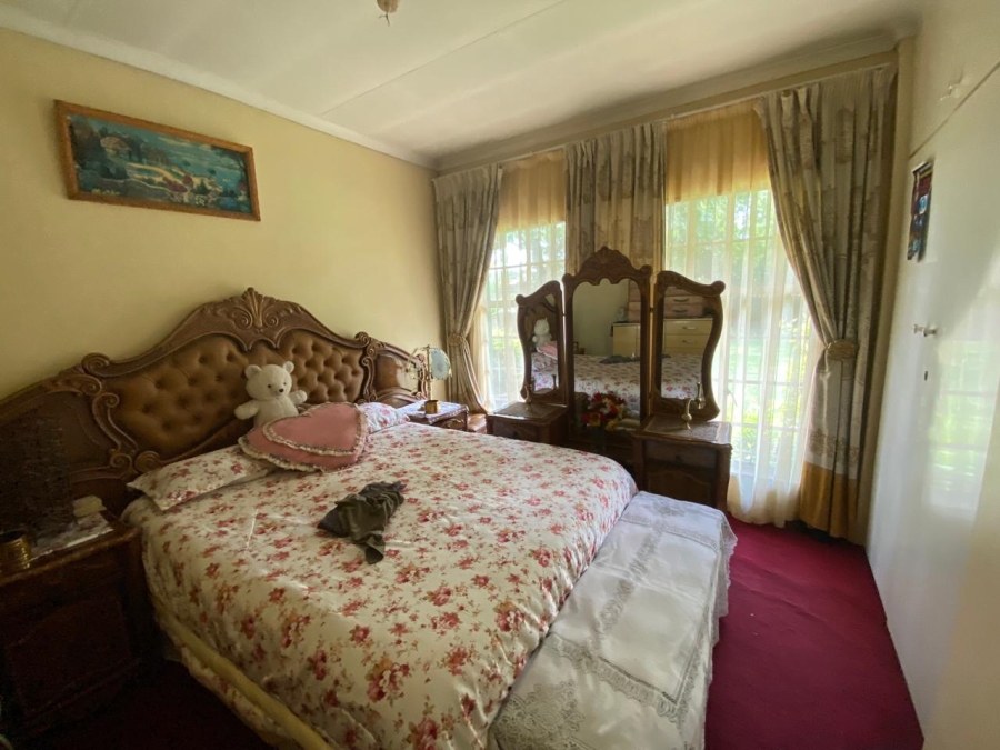 8 Bedroom Property for Sale in Bedworth Park Gauteng
