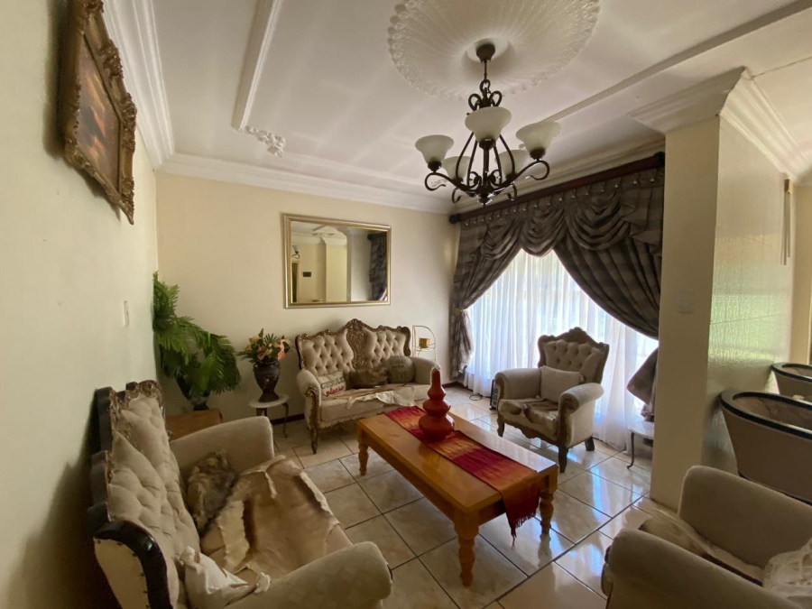8 Bedroom Property for Sale in Bedworth Park Gauteng
