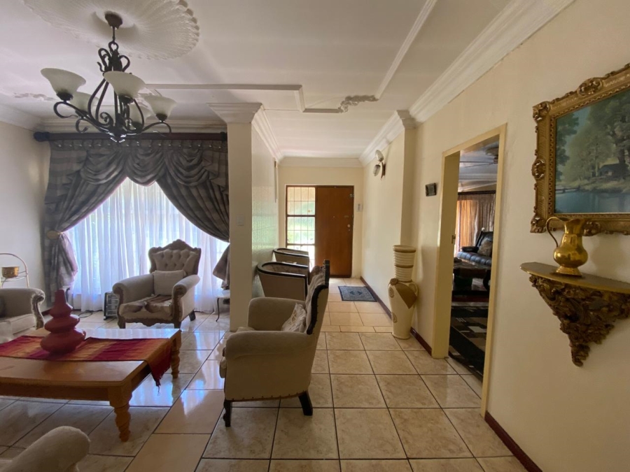 8 Bedroom Property for Sale in Bedworth Park Gauteng