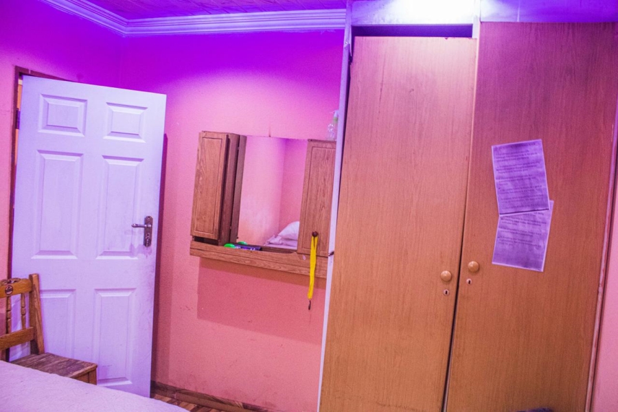 3 Bedroom Property for Sale in Lakeside Gauteng