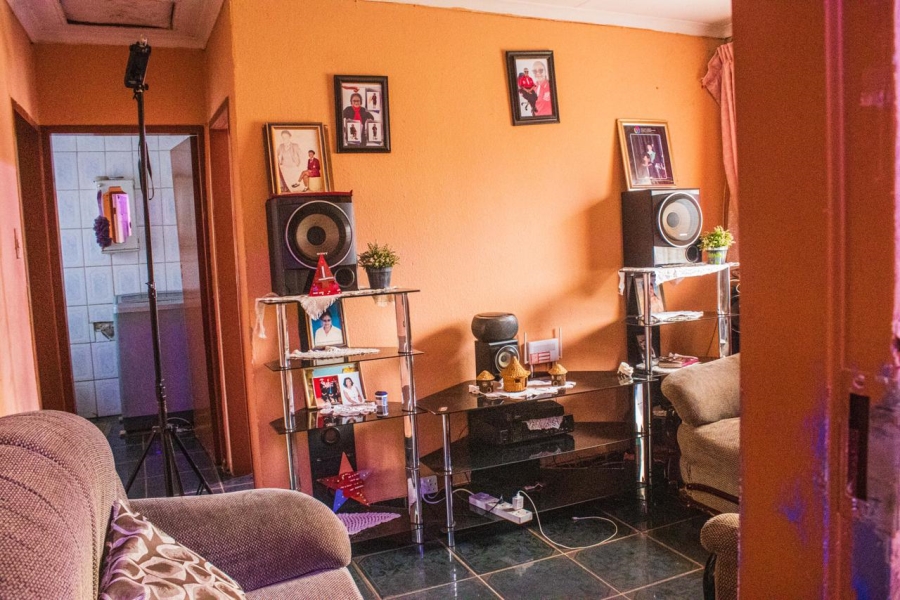 3 Bedroom Property for Sale in Lakeside Gauteng