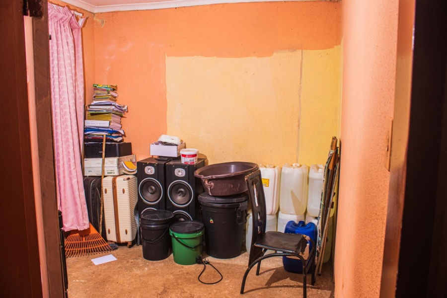 3 Bedroom Property for Sale in Lakeside Gauteng