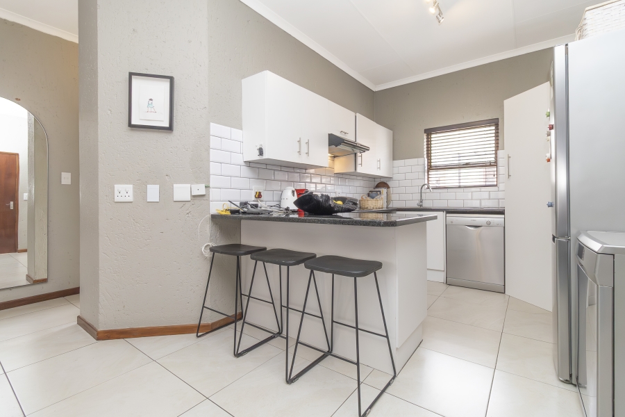 2 Bedroom Property for Sale in Paulshof Gauteng