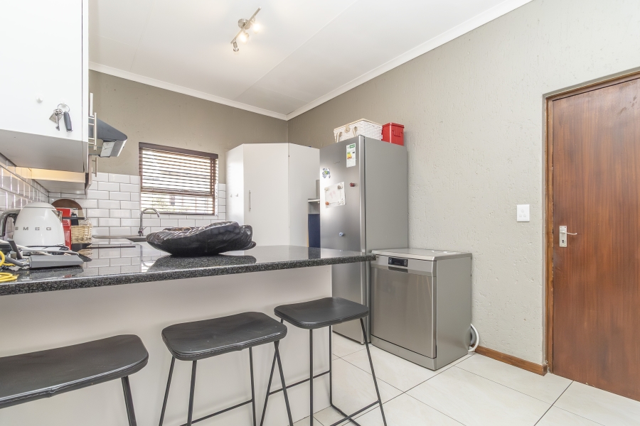 2 Bedroom Property for Sale in Paulshof Gauteng