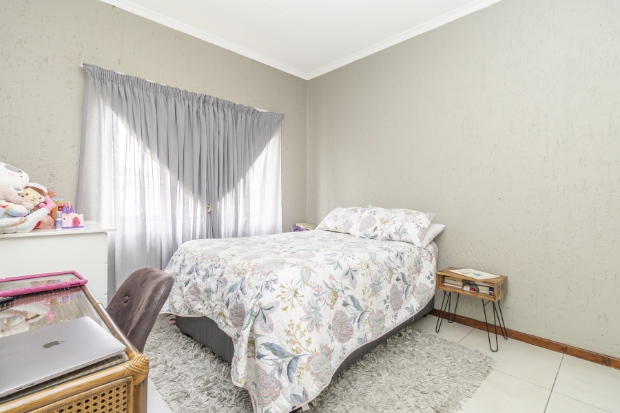 2 Bedroom Property for Sale in Paulshof Gauteng