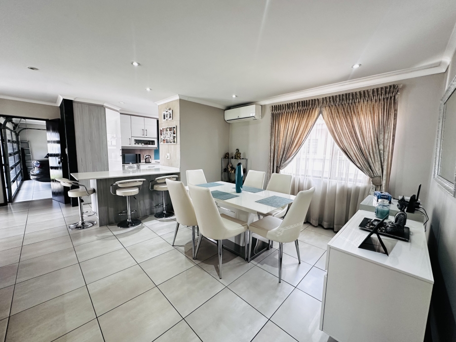 3 Bedroom Property for Sale in Helderwyk Gauteng