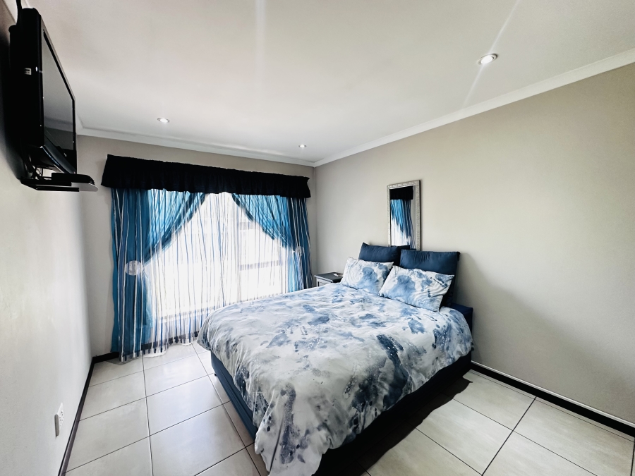 3 Bedroom Property for Sale in Helderwyk Gauteng